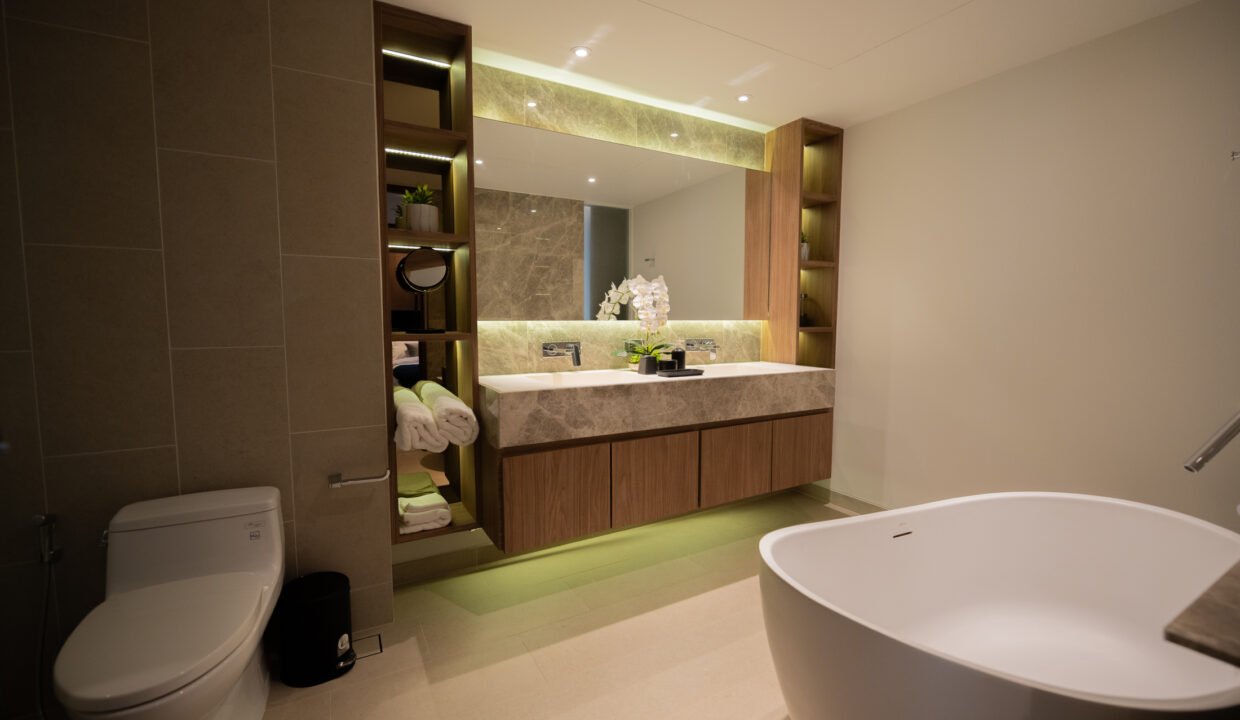 Guest Bedroom_s Bathroom